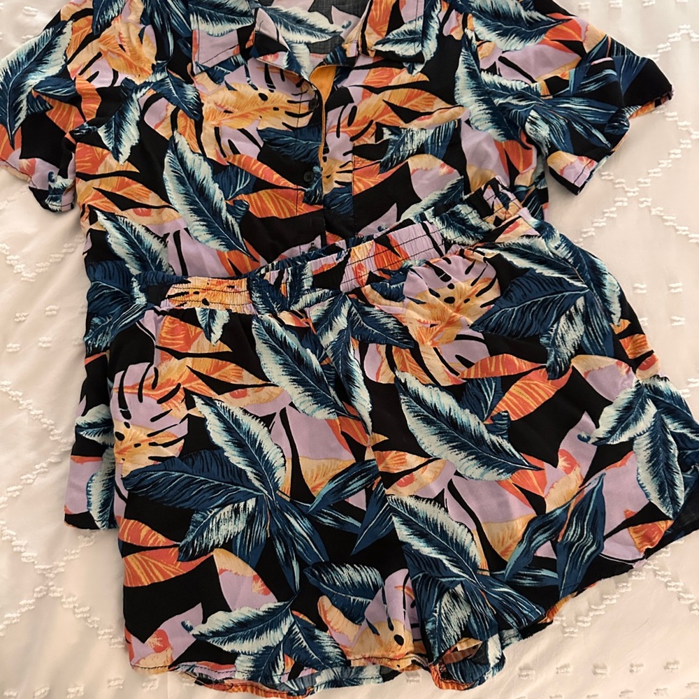 Wild Fable Hawaiian Shirt & Shorts